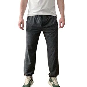 Outdoor Voices Men’s Cloudknit Sweatpant Jogger Size Large Gray